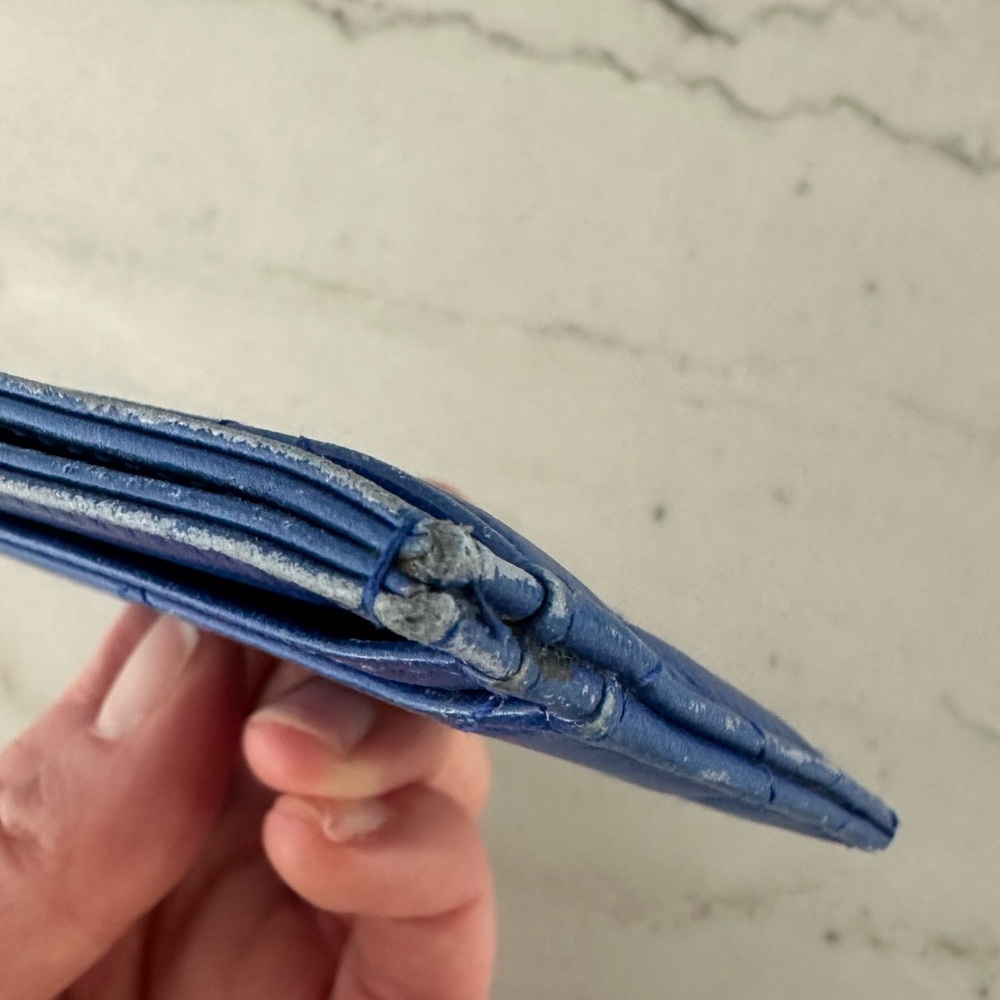 Vintage CHANEL cardholder in blue lambskin - Picture 10 of 15